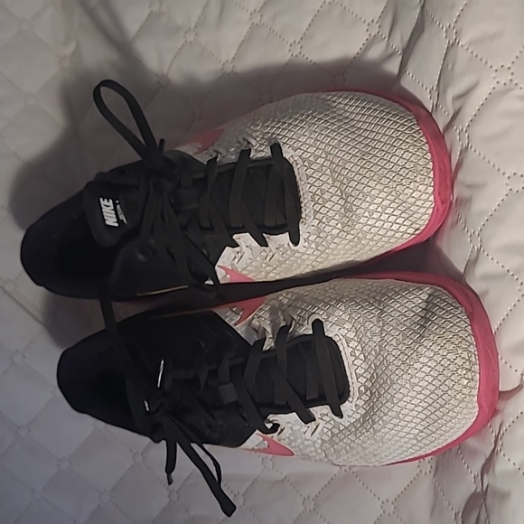 squatting in nike metcons